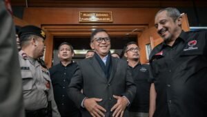 Sorotan Tajam di Meja Hijau: Hasto Kristiyanto Hadirkan Dua Saksi di Sidang Tipikor