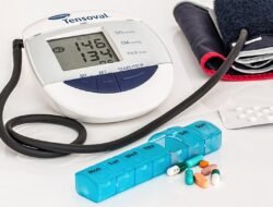 Revolusi Kesehatan: Bagaimana Perangkat IoT Mengubah Lanskap Perawatan Kesehatan